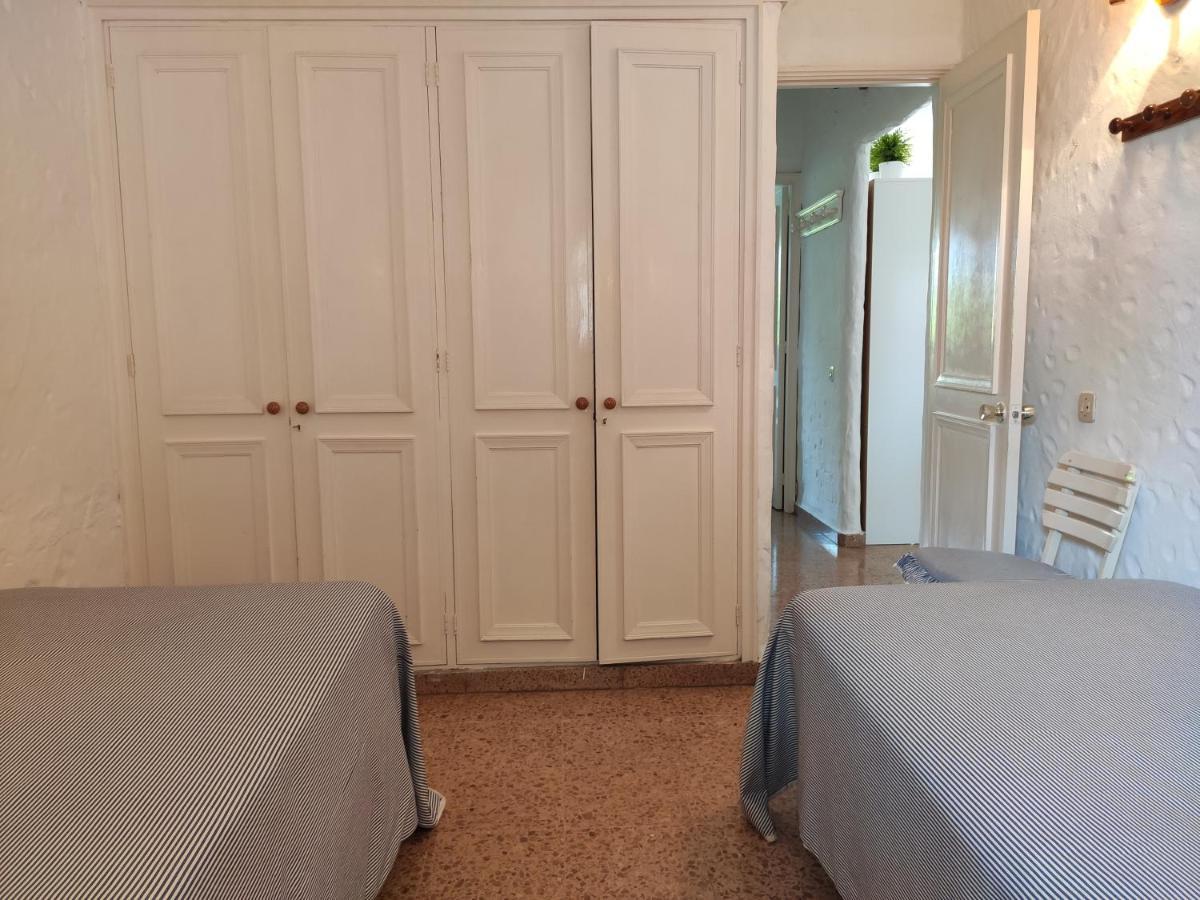Lovely 2 Bedroom Bungalow With Parking ماسبالوماس المظهر الخارجي الصورة